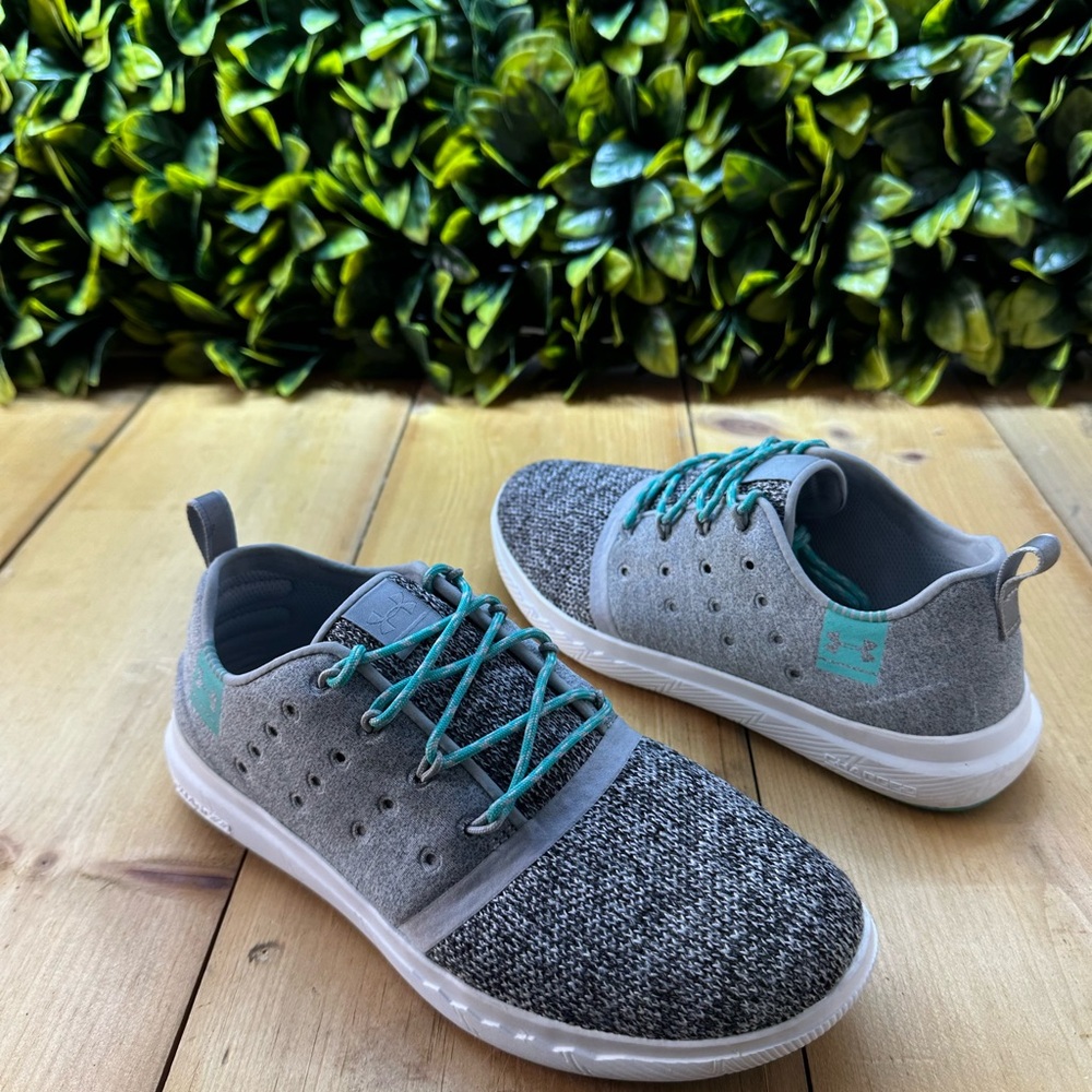 Women’s Under Armour Shoes 257 Charged Gray & Teal, Size 7.5